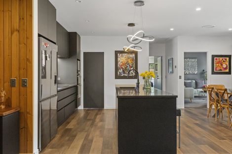 Photo of property in 2 Nga Tui Lane, Acacia Bay, Taupo, 3385