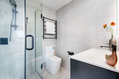 Photo of property in 104a Moire Road, West Harbour, Auckland, 0618