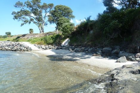 Photo of property in 17 Powhaitere Road, One Tree Point, 0118