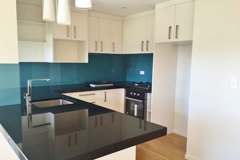 Photo of property in 20 Chieftain Rise, Goodwood Heights, Auckland, 2105