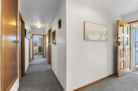 Photo of property in 15 Clifton Drive, Waitara, 4320