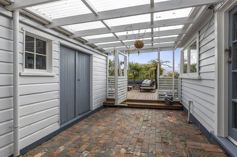 Photo of property in 151 Victoria Road, Saint Clair, Dunedin, 9012