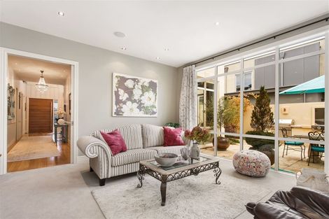 Photo of property in 47 Waiwetu Street, Fendalton, Christchurch, 8052