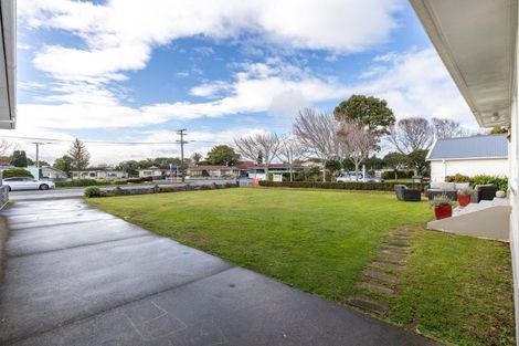 Photo of property in 120 Cutfield Road, Westown, New Plymouth, 4310