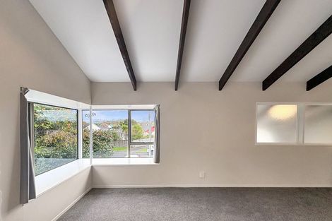 Photo of property in 24 Kent Road, Saint Johns Hill, Whanganui, 4501