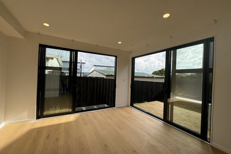 Photo of property in 4/28 Lavelle Road, Henderson, Auckland, 0612