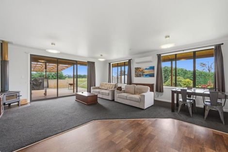Photo of property in 176 Seaward Road, Edendale, 9825