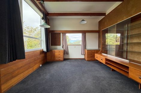 Photo of property in 75 Chamberlain Road, Karori, Wellington, 6012