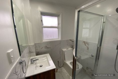 Photo of property in 64 Arimu Road, Papakura, 2110