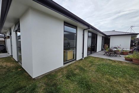 Photo of property in 167 Marine Parade, New Brighton, Christchurch, 8083