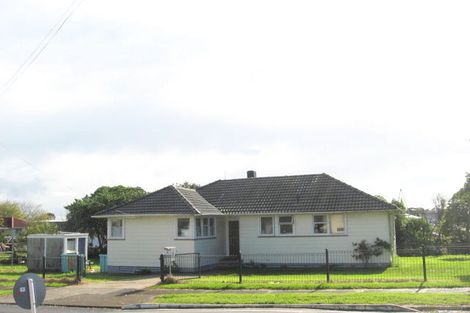 Photo of property in 62 Pearl Baker Drive, Otara, Auckland, 2023