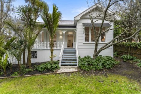 Photo of property in 25 Princes Street, Northcote Point, Auckland, 0627