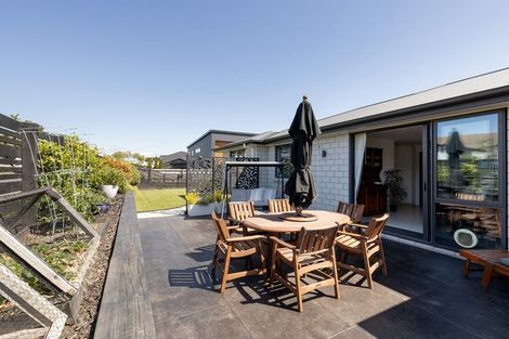 Photo of property in 1 Anglers Way, Omokoroa, 3114
