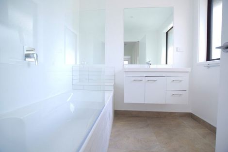 Photo of property in 67b Parker Avenue, New Lynn, Auckland, 0600