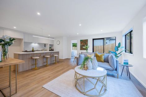 Photo of property in 1/5 Marsh Avenue, Forrest Hill, Auckland, 0620