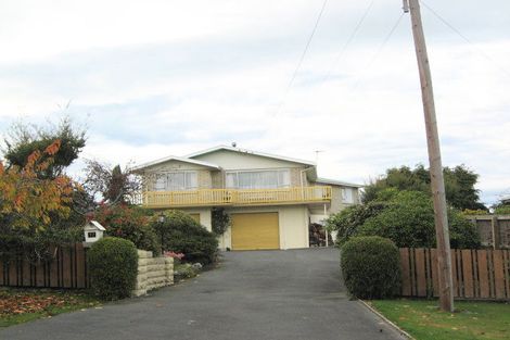 Photo of property in 12 Newarp Street, Balclutha, 9230