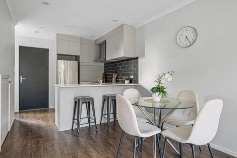 Photo of property in 6 Wharara Lane, Massey, Auckland, 0614