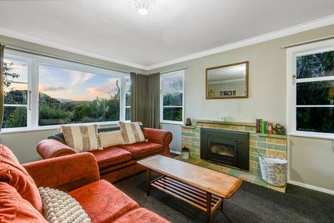 Photo of property in 15 Mana View Road, Paremata, Porirua, 5026