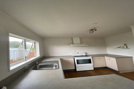 Photo of property in 101 Hillcrest Drive, Kelvin Grove, Palmerston North, 4414