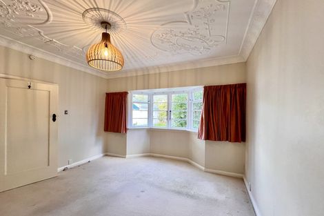 Photo of property in 370 Karori Road, Karori, Wellington, 6012