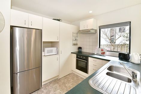 Photo of property in 13b Sunnydale Place, Oteha, Auckland, 0632