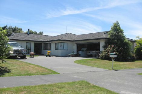 Photo of property in 25 Vista Drive, Feilding, 4702