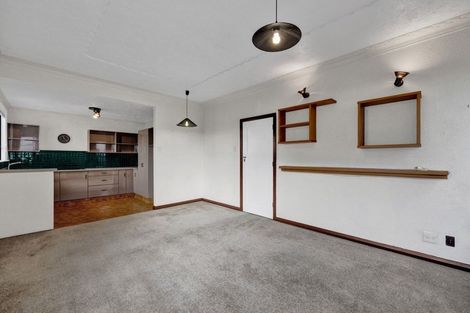 Photo of property in 13-15 Bayly Road, Moturoa, New Plymouth, 4310