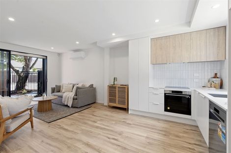 Photo of property in 83b Browns Road, St Albans, Christchurch, 8052