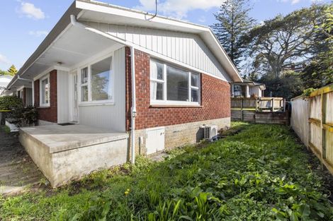 Photo of property in 77d Aurora Terrace, Hillcrest, Hamilton, 3216