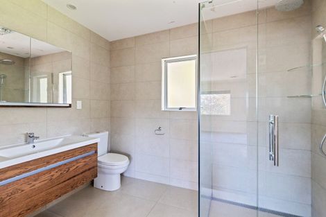 Photo of property in 1a Lismore Street, Strandon, New Plymouth, 4312