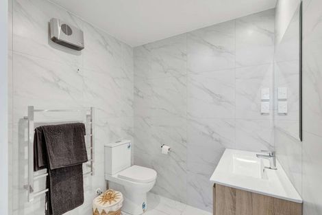 Photo of property in 9/60 Kelman Road, Kelston, Auckland, 0602