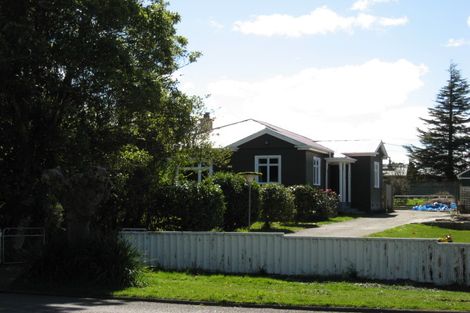 Photo of property in 14 Bond Street, Marton, 4710