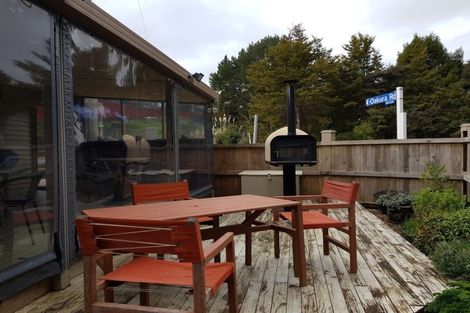 Photo of property in 3 Oakura Road, Oakura, Hikurangi, 0184