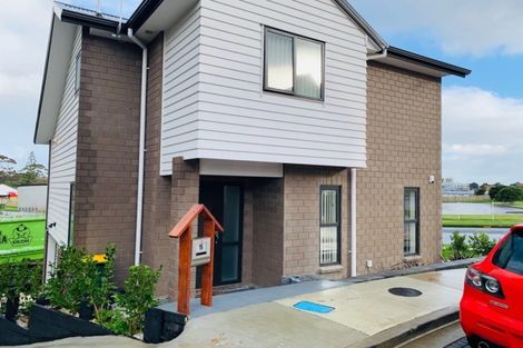 Photo of property in 16 Wallson Crescent, Wiri, Auckland, 2104