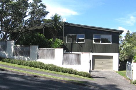 Photo of property in 82 Park Hill Road, Birkenhead, Auckland, 0626
