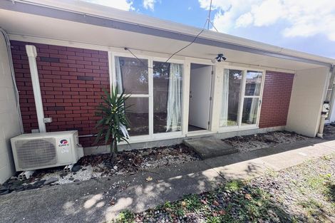 Photo of property in 2/17 Glengarry Road, Glen Eden, Auckland, 0602