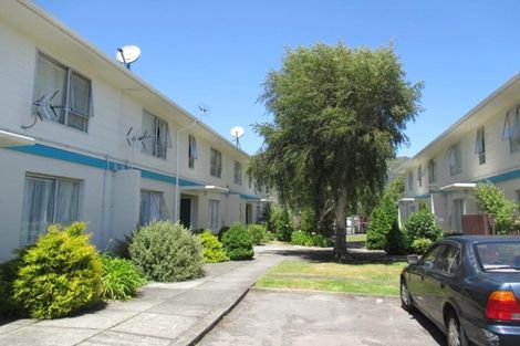 Photo of property in 4/185-189 Naenae Road, Naenae, Lower Hutt, 5011