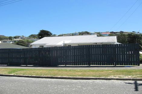 Photo of property in 5 Matatiro Street, Titahi Bay, Porirua, 5022
