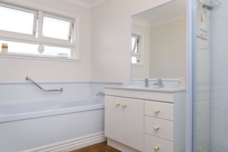 Photo of property in 21 Te Rangitautahanga Road, Turangi, 3334