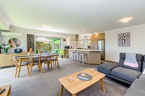 Photo of property in 11b Poneke Drive, Waikanae, 5036