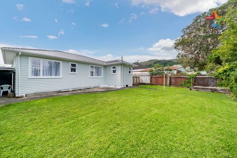 Photo of property in 18 Whitehall Street, Wainuiomata, Lower Hutt, 5014