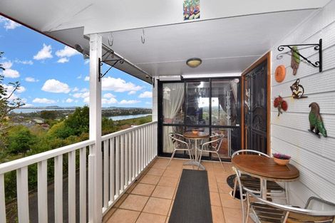 Photo of property in 105 Luckens Road, West Harbour, Auckland, 0618