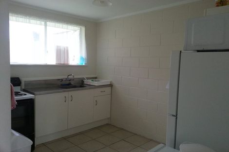 Photo of property in 77 Seabrook Avenue, New Lynn, Auckland, 0600