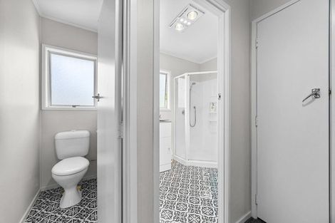 Photo of property in 5/19 Bayside Avenue, Te Atatu Peninsula, Auckland, 0610