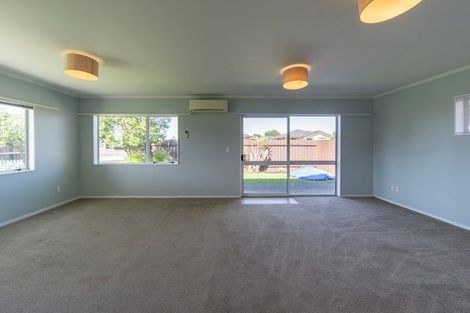 Photo of property in 9 Hilton Road, St Andrews, Hamilton, 3200