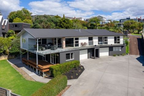 Photo of property in 7 Paisley Street, Mellons Bay, Auckland, 2014