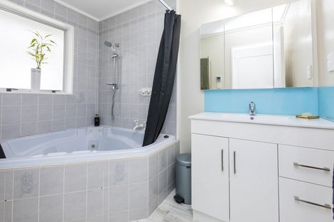 Photo of property in 163 California Drive, Totara Park, Upper Hutt, 5018