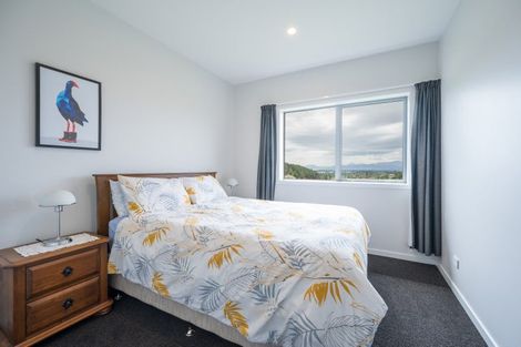 Photo of property in 32 Mahoe Close, Upper Moutere, 7173