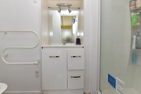 Photo of property in 1/8 Carlisle Road, Browns Bay, Auckland, 0630