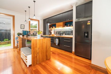 Photo of property in 75 Miramar Avenue, Miramar, Wellington, 6022